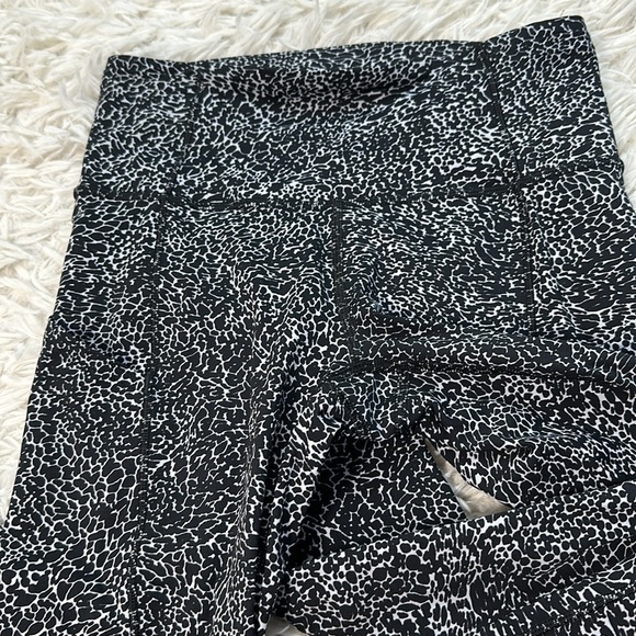 Lululemon Fast and Free Tight II 25" *Non-Reflective Nulux Polar Shift Ice Grey - Picture 2 of 6